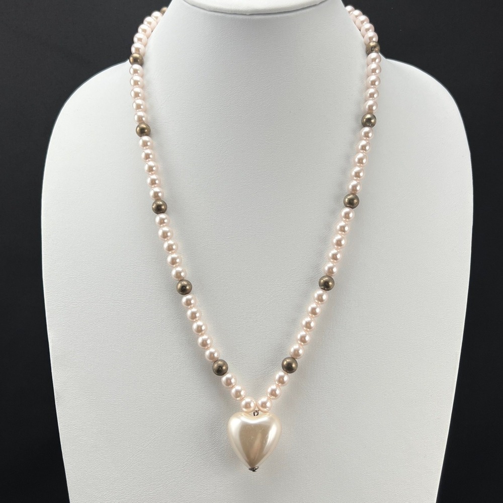 Vintage Necklace Pink Faux Pearl Cream Heart Pendant‎ 24"